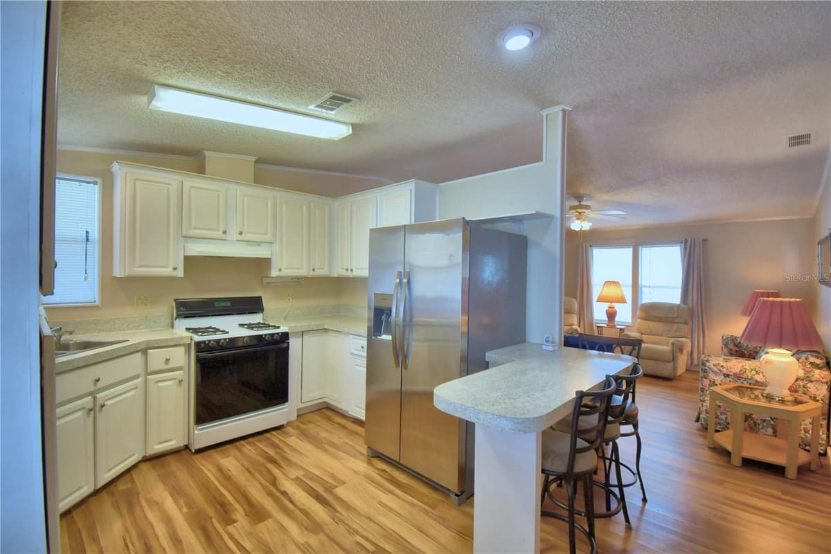 6086 SOUTHERN OAKS DRIVE — photo 20 of 66