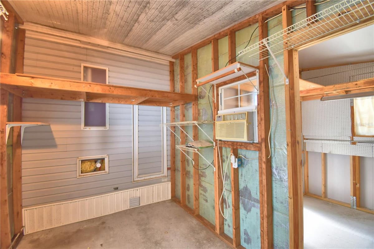 6086 SOUTHERN OAKS DRIVE — photo 62 of 66