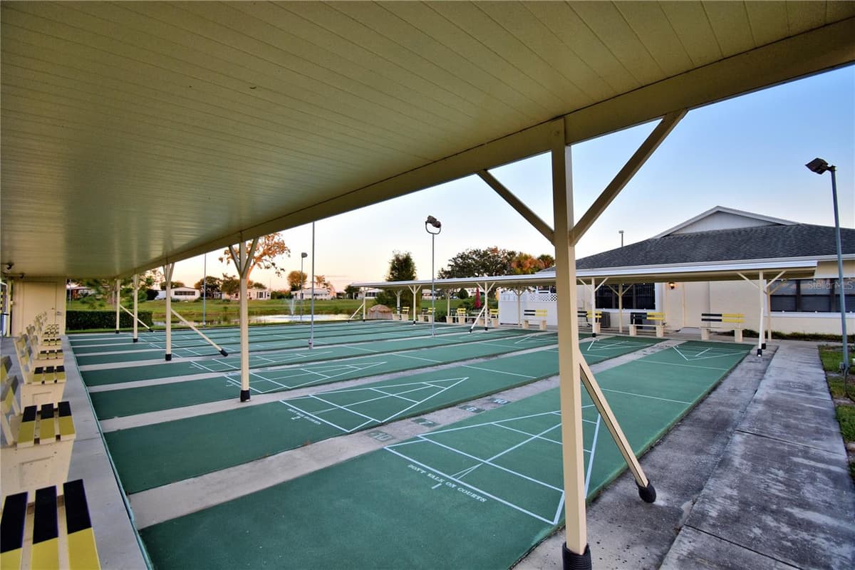 6086 SOUTHERN OAKS DRIVE — photo 37 of 66
