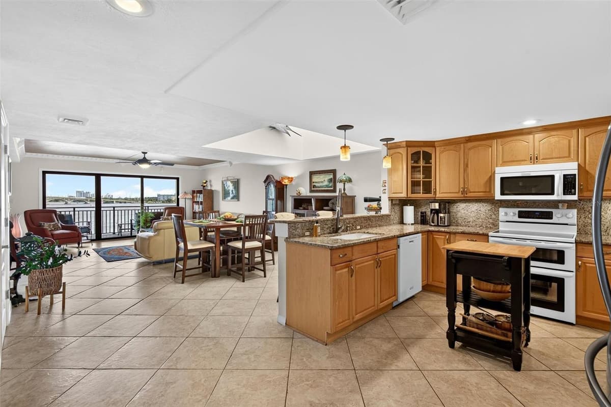 744 MARINA POINT DRIVE — photo 11 of 64
