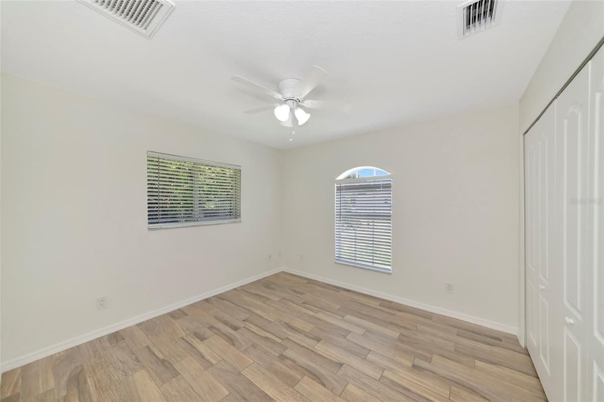 7680 LAMPLIGHTER AVENUE — photo 18 of 41