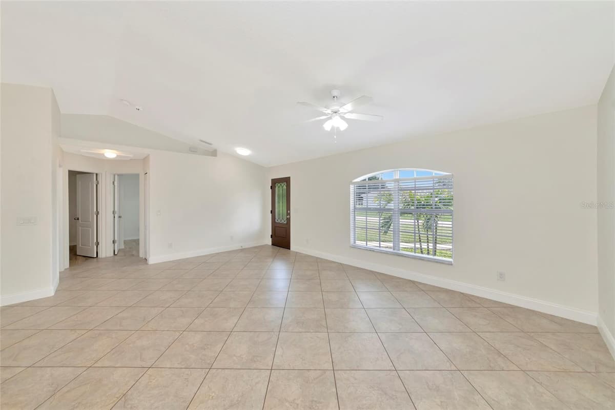 7680 LAMPLIGHTER AVENUE — photo 5 of 41