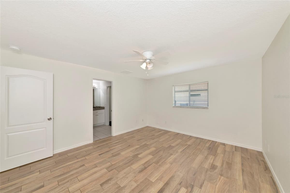 7680 LAMPLIGHTER AVENUE — photo 24 of 41