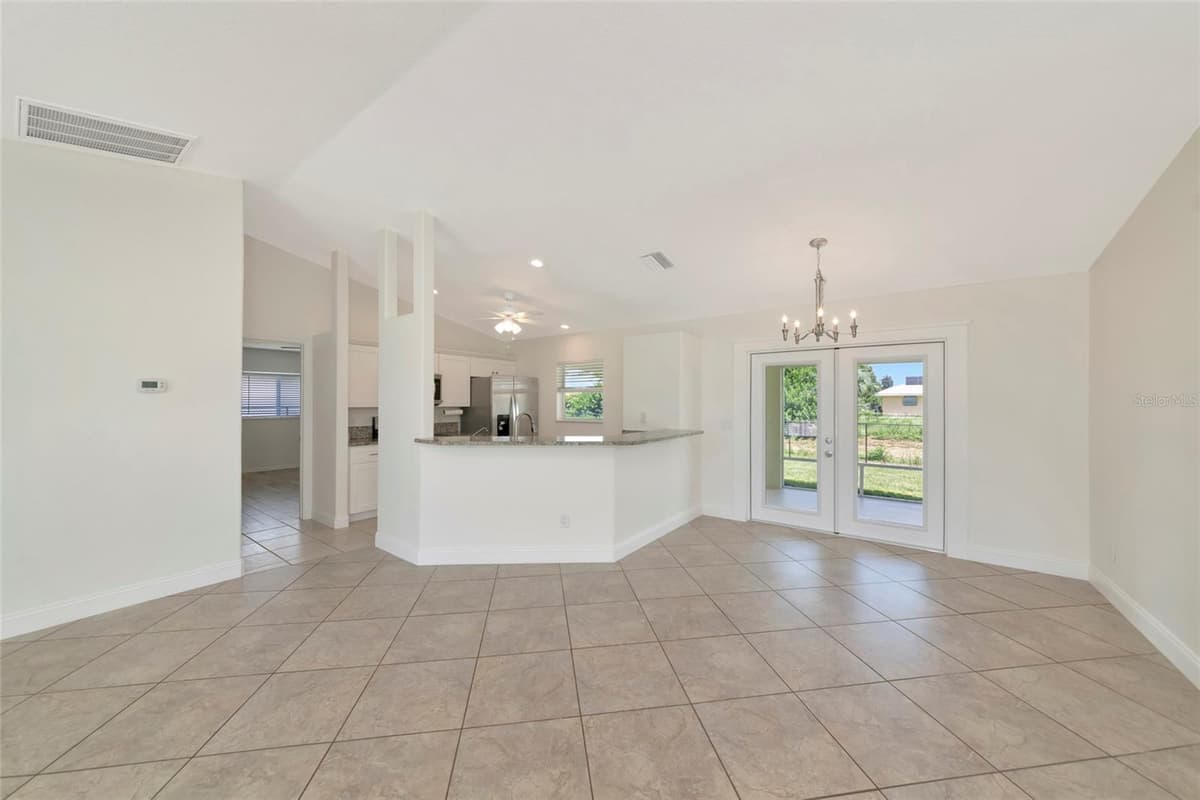 7680 LAMPLIGHTER AVENUE — photo 8 of 41