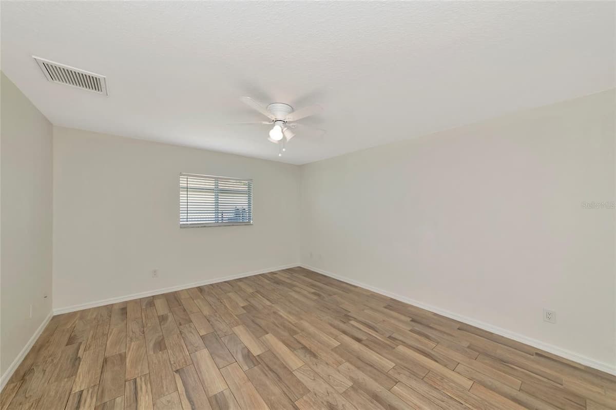 7680 LAMPLIGHTER AVENUE — photo 23 of 41