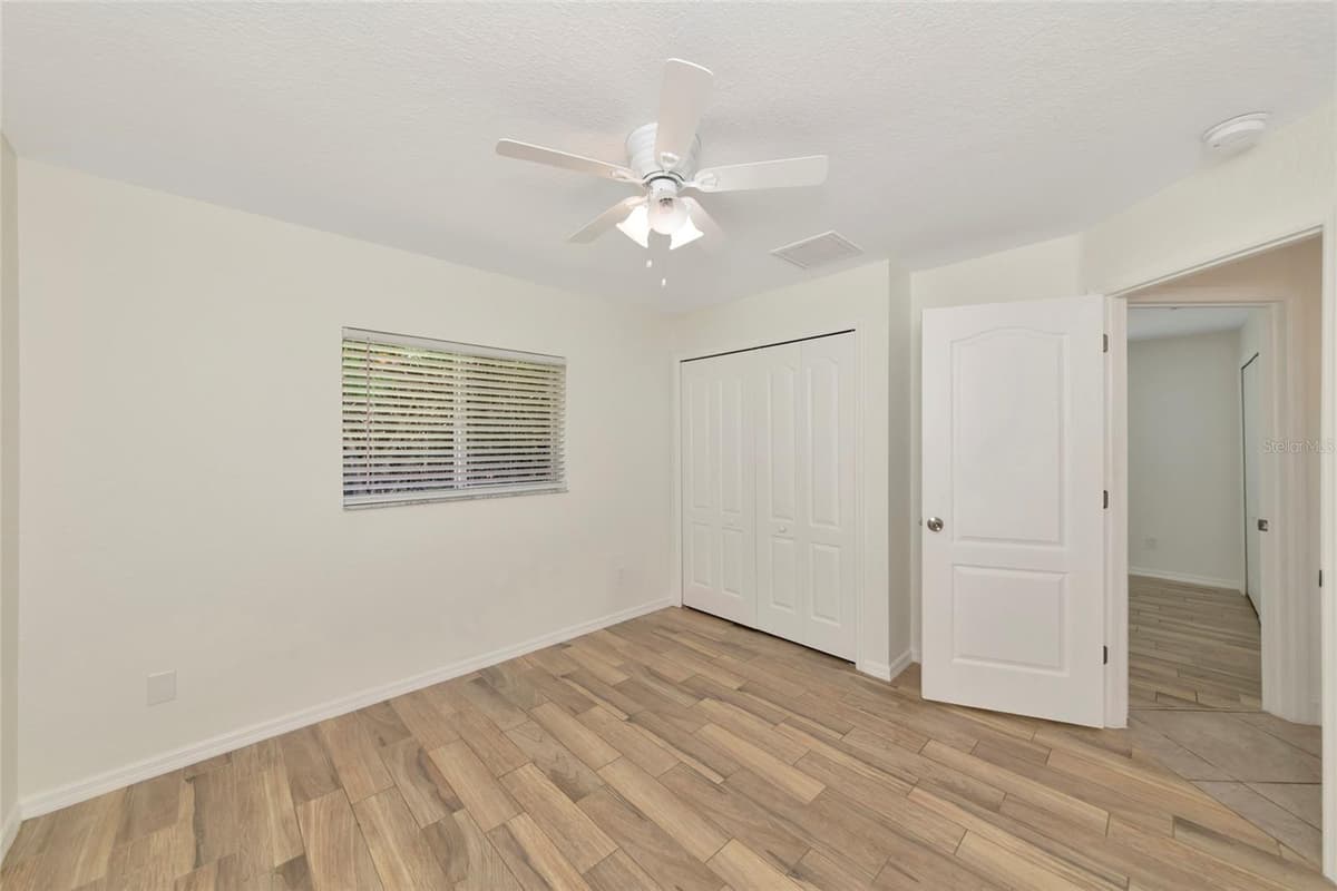 7680 LAMPLIGHTER AVENUE — photo 17 of 41