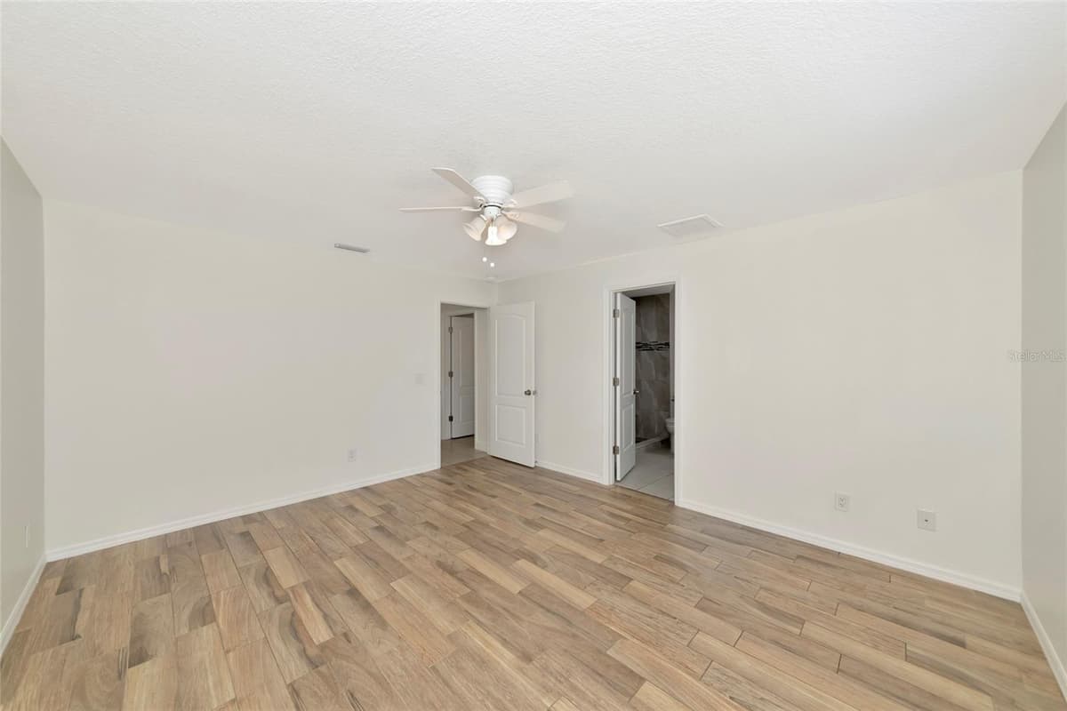 7680 LAMPLIGHTER AVENUE — photo 25 of 41