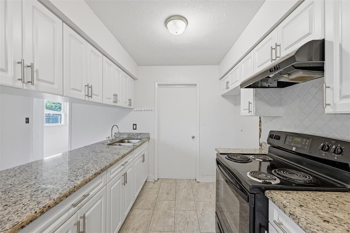 9810 54TH STREET — photo 18 of 43