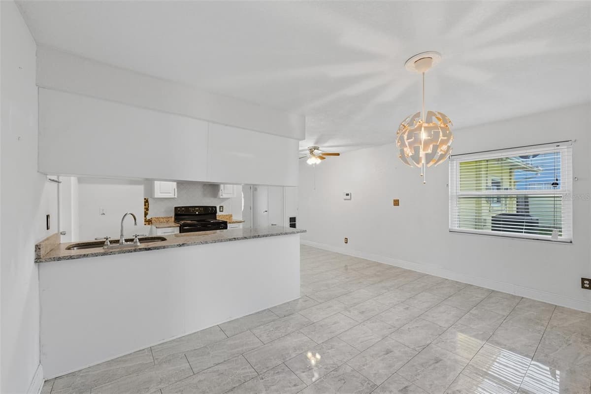 9810 54TH STREET — photo 14 of 43