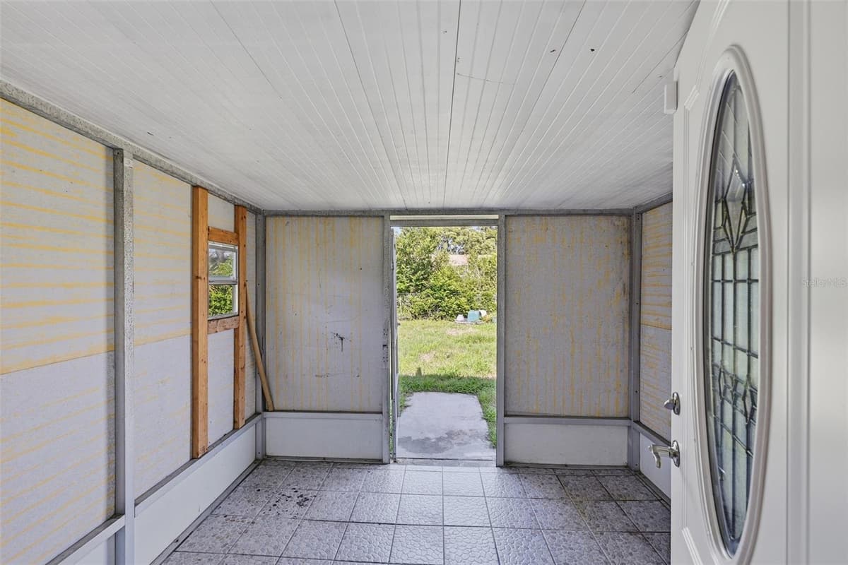 9810 54TH STREET — photo 39 of 43