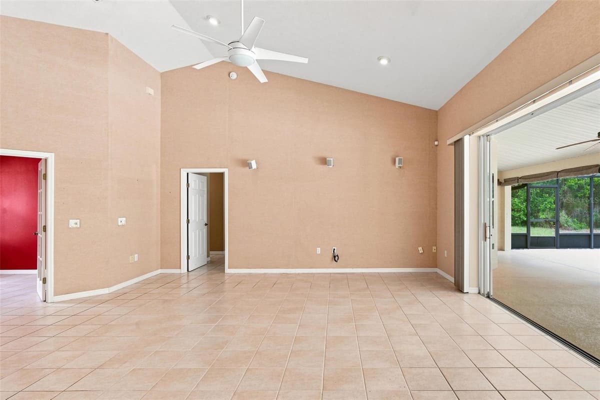 5928 OAKMONT DRIVE — photo 19 of 66