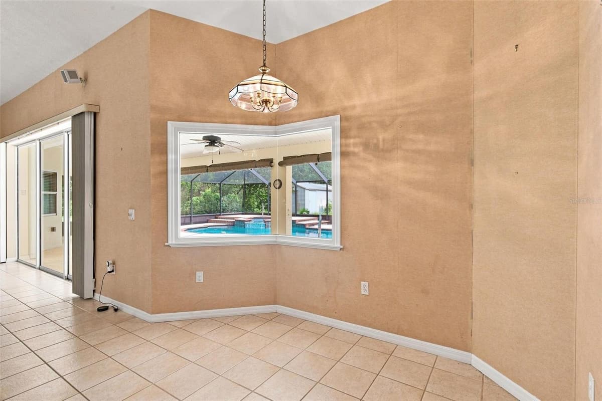 5928 OAKMONT DRIVE — photo 9 of 66