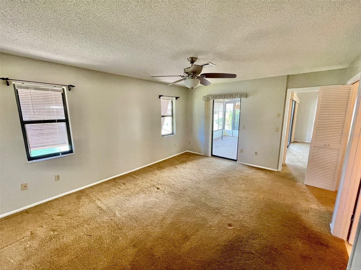 137 DRIFTING SANDS DRIVE — photo 26 of 51