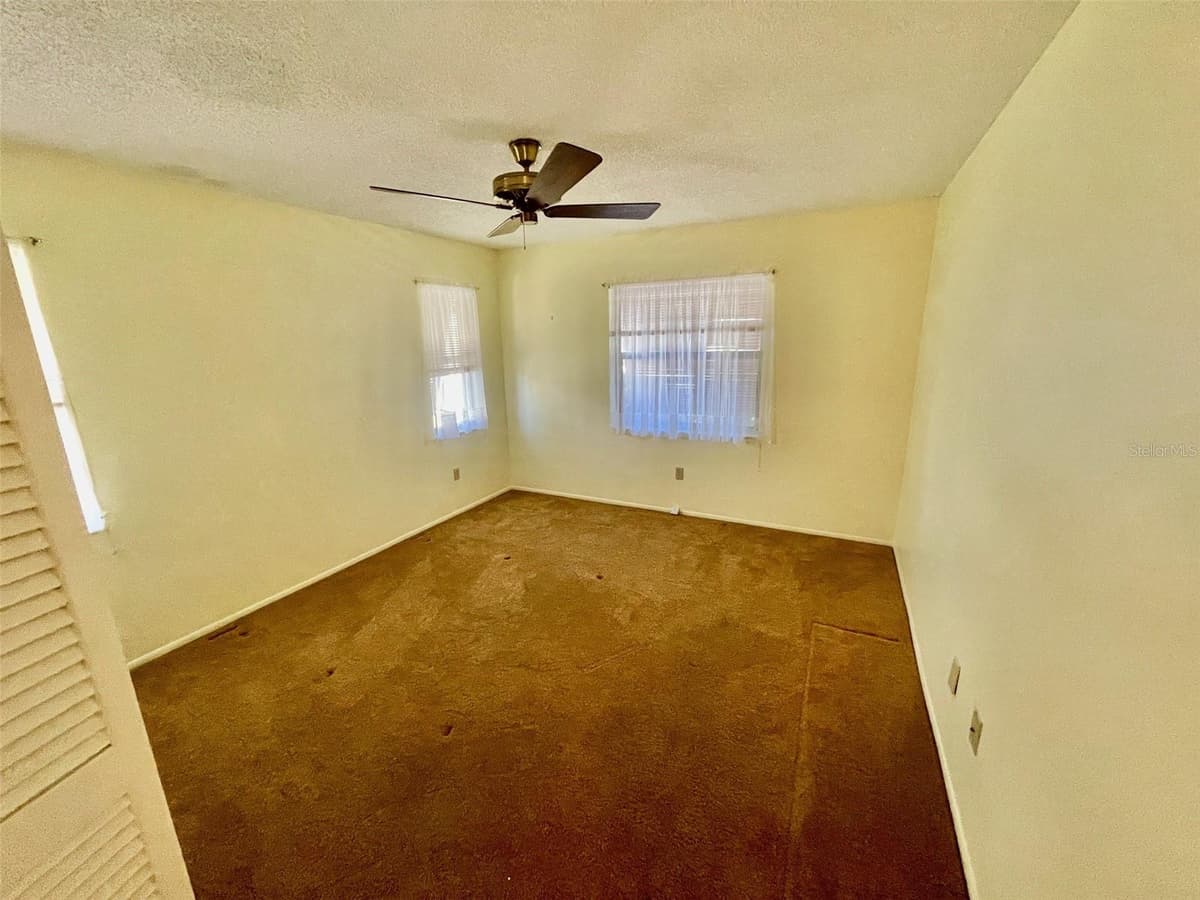 137 DRIFTING SANDS DRIVE — photo 29 of 51