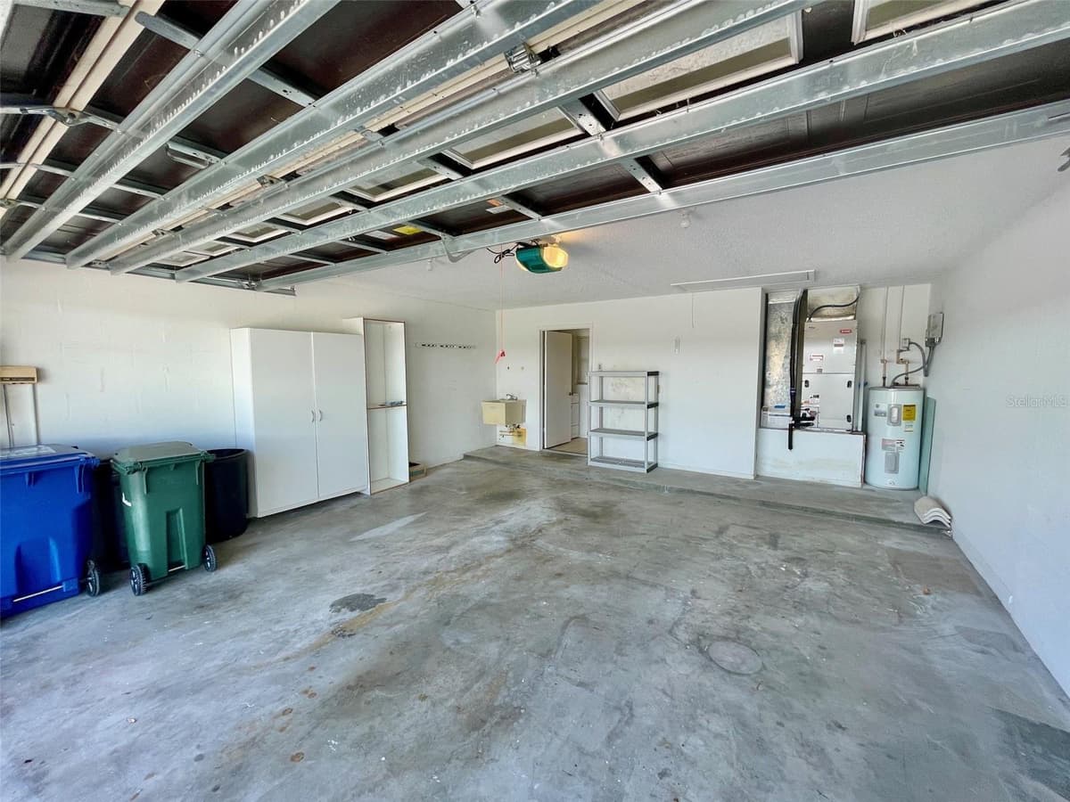 137 DRIFTING SANDS DRIVE — photo 33 of 51