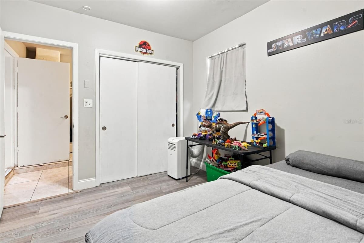 618 CARIBOU COURT — photo 17 of 27
