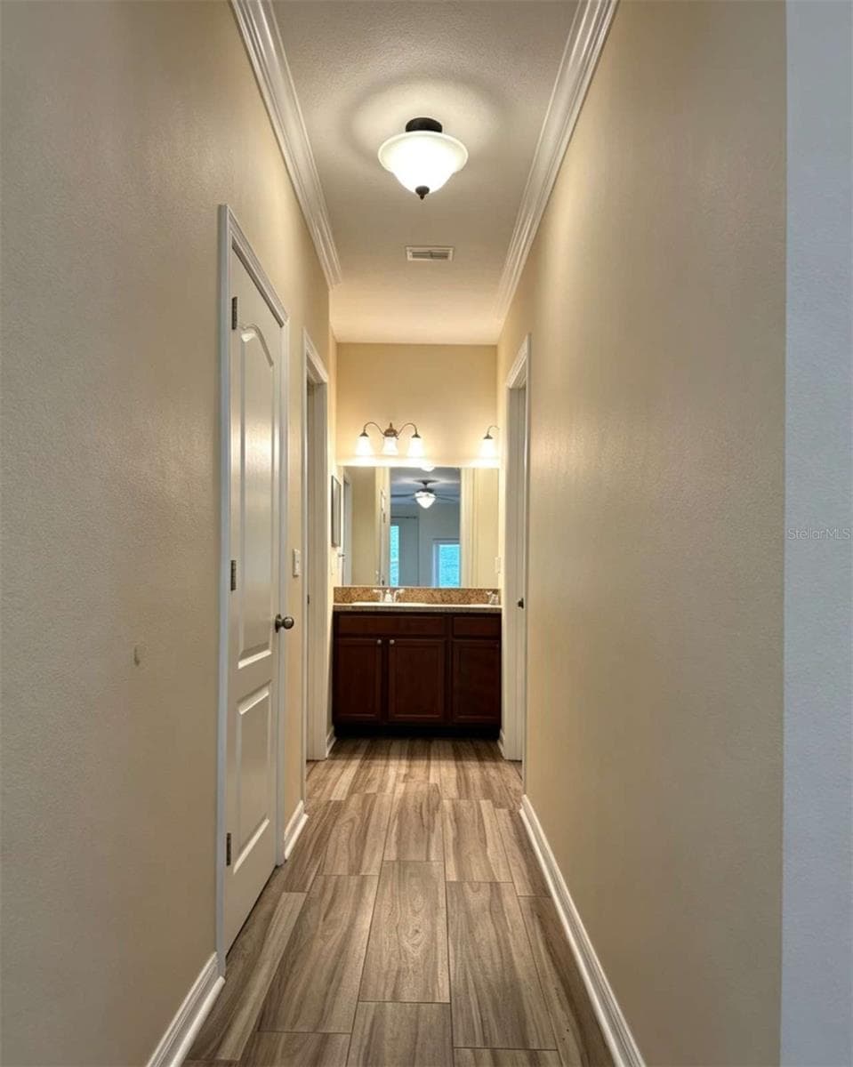 8505 BROKEN WILLOW COURT — photo 14 of 44