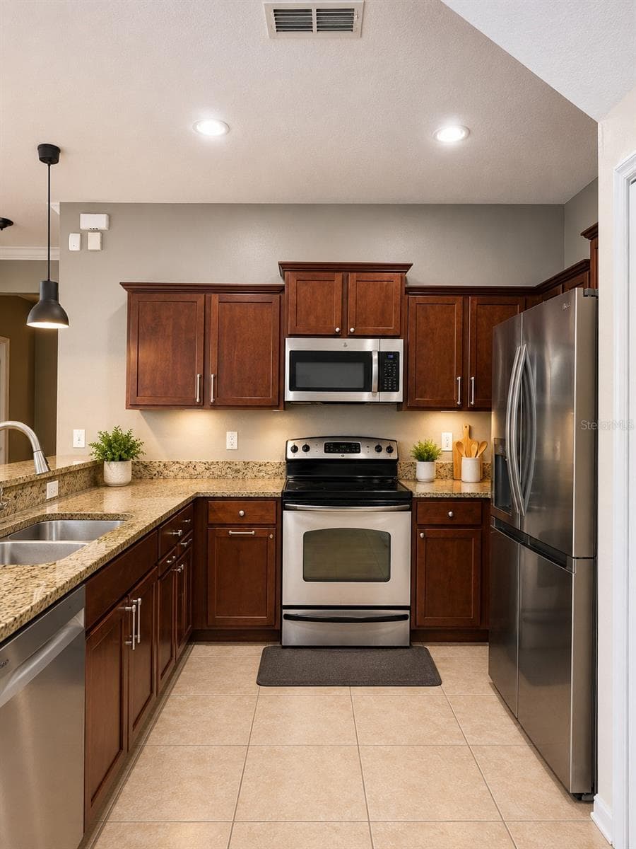 8505 BROKEN WILLOW COURT — photo 6 of 44