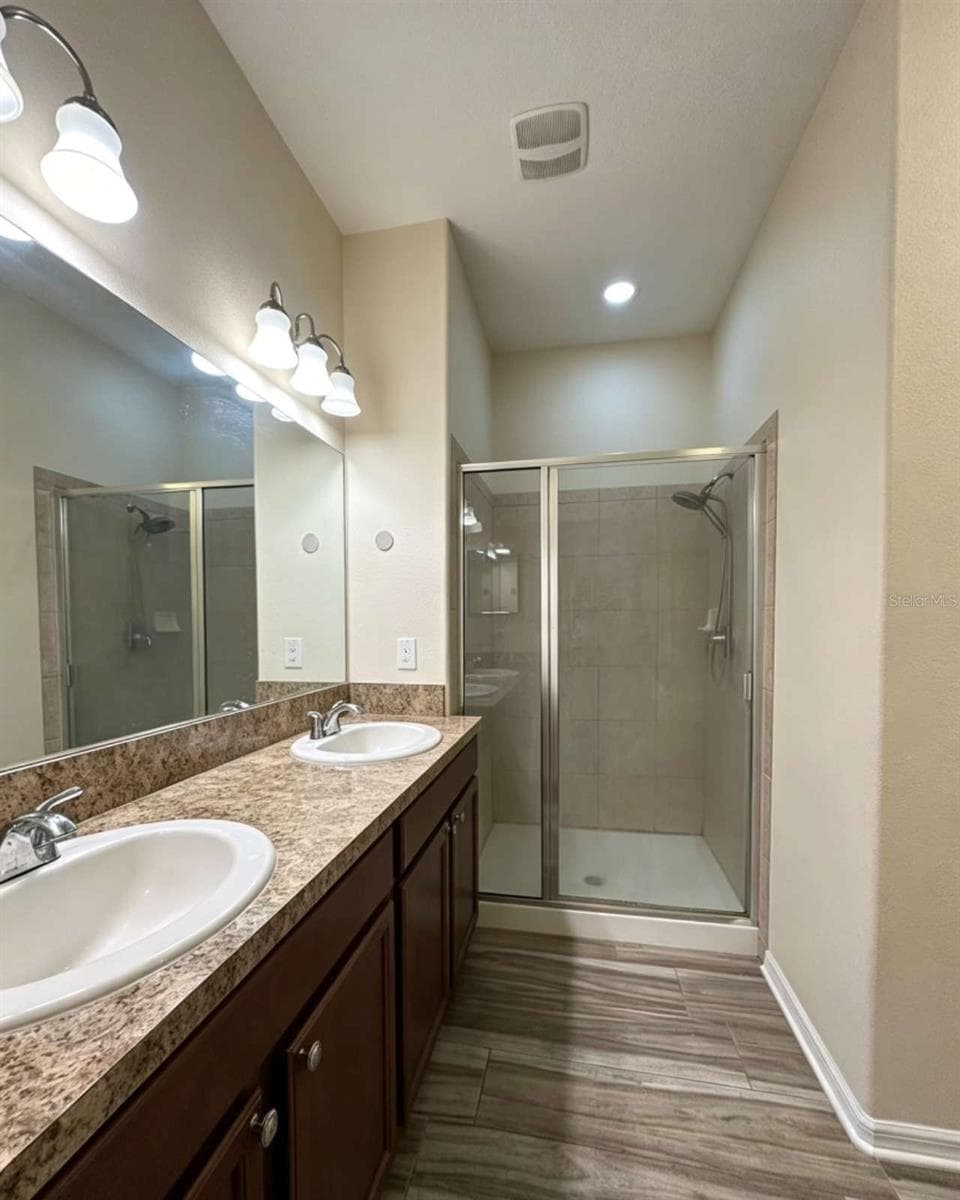 8505 BROKEN WILLOW COURT — photo 12 of 44