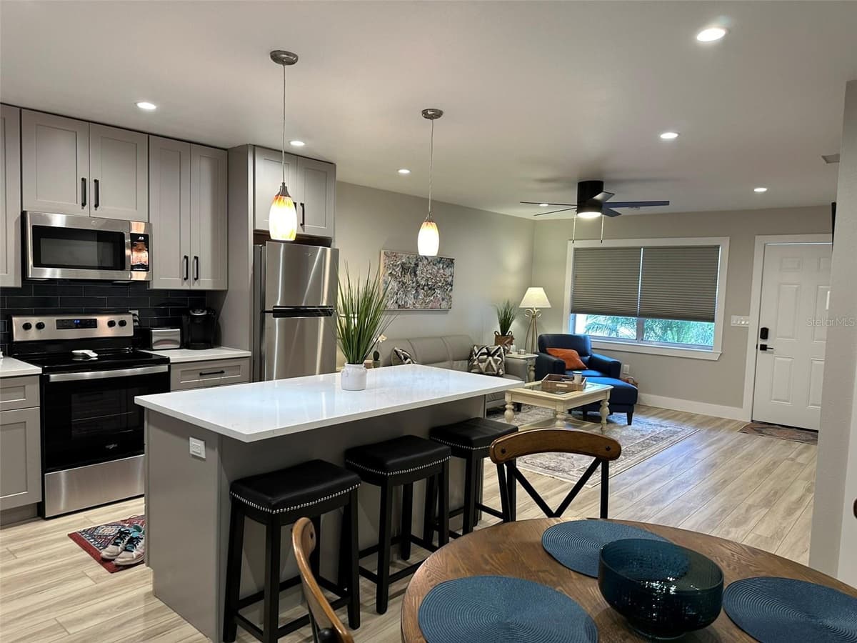 1840 3RD AVENUE — photo 34 of 49