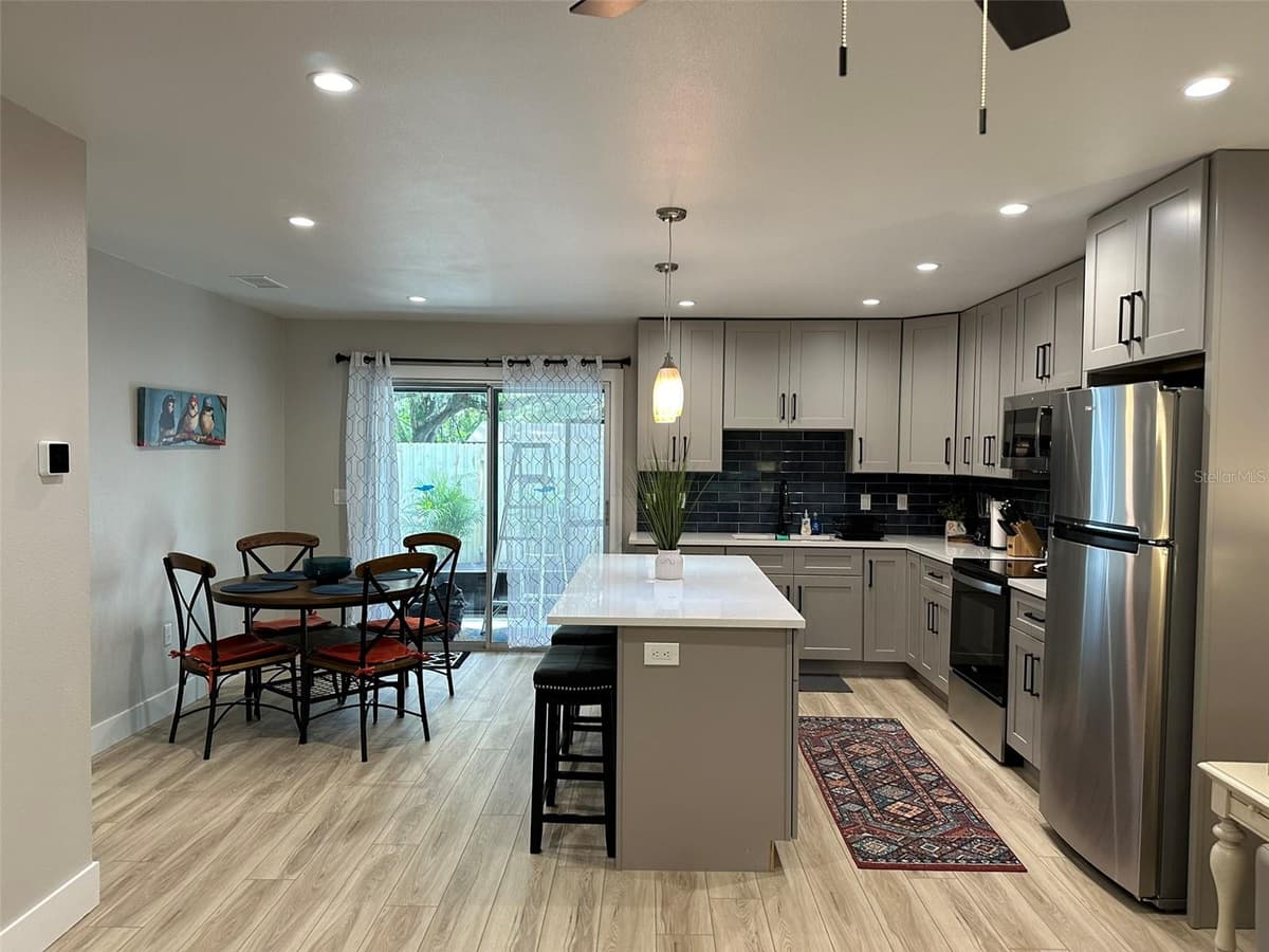1840 3RD AVENUE — photo 36 of 49