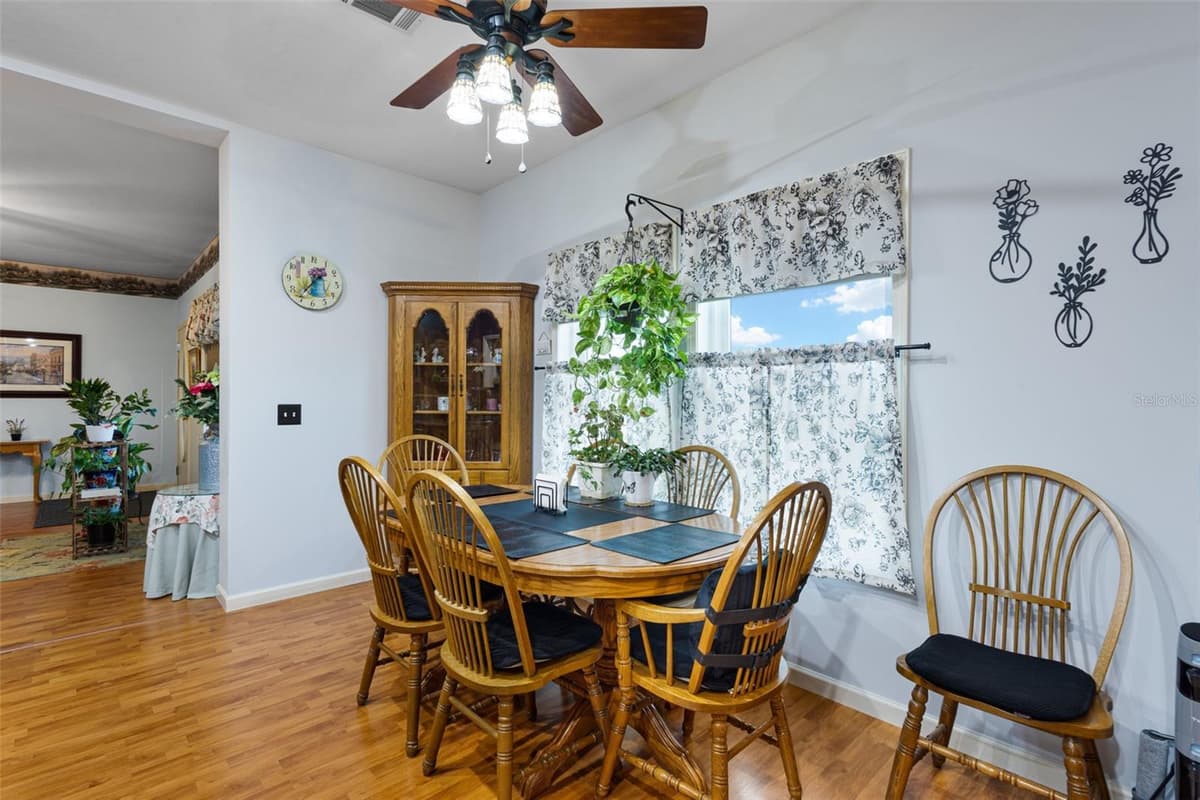 4700 26TH STREET — photo 8 of 37