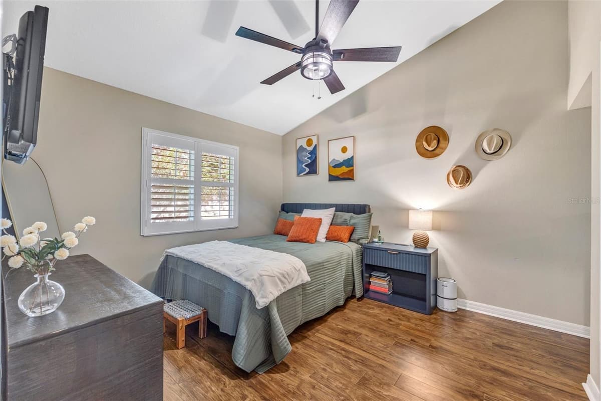 23302 GRACEWOOD CIRCLE — photo 38 of 57