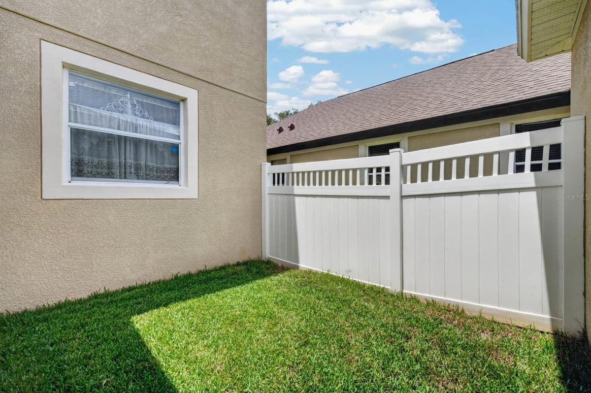 239 TARRINGTON DRIVE — photo 35 of 52