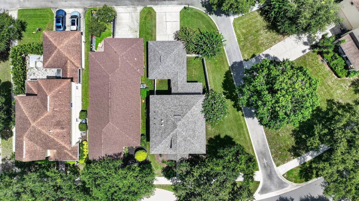 239 TARRINGTON DRIVE — photo 40 of 52
