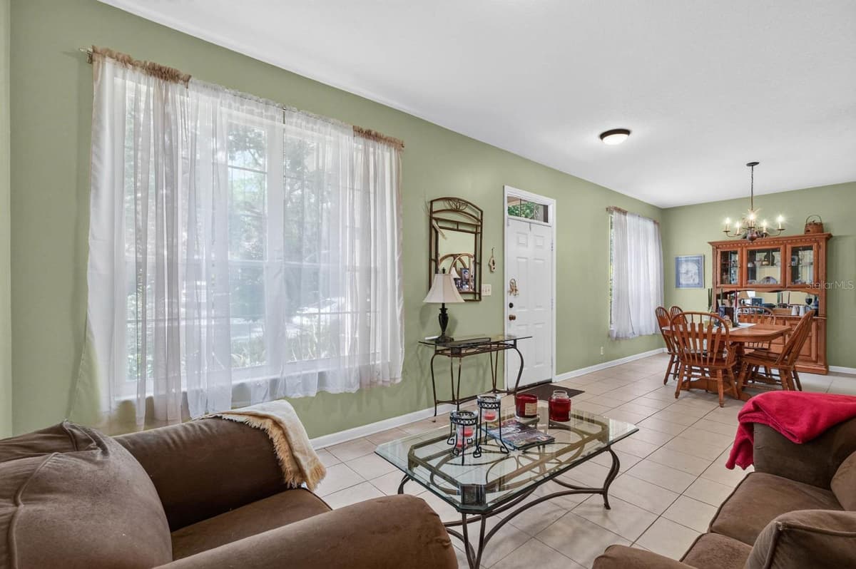 239 TARRINGTON DRIVE — photo 9 of 52