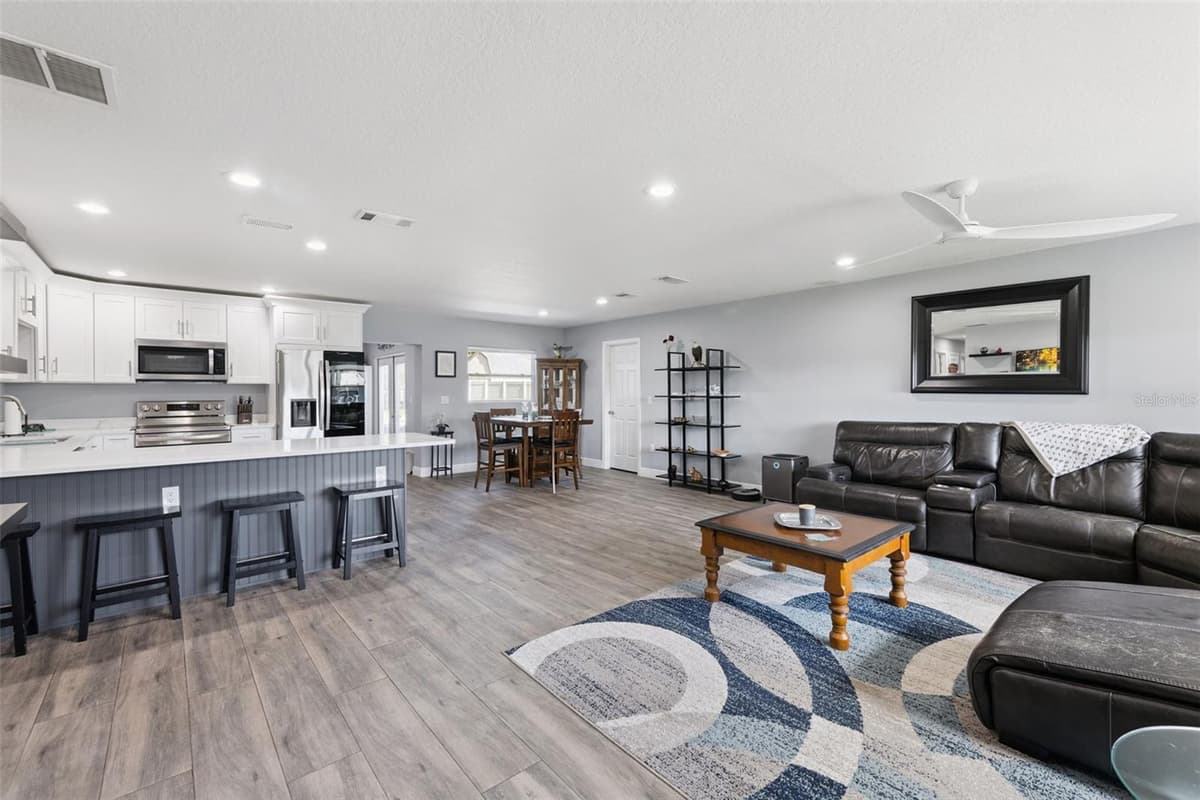 27821 LOIS DRIVE — photo 5 of 50