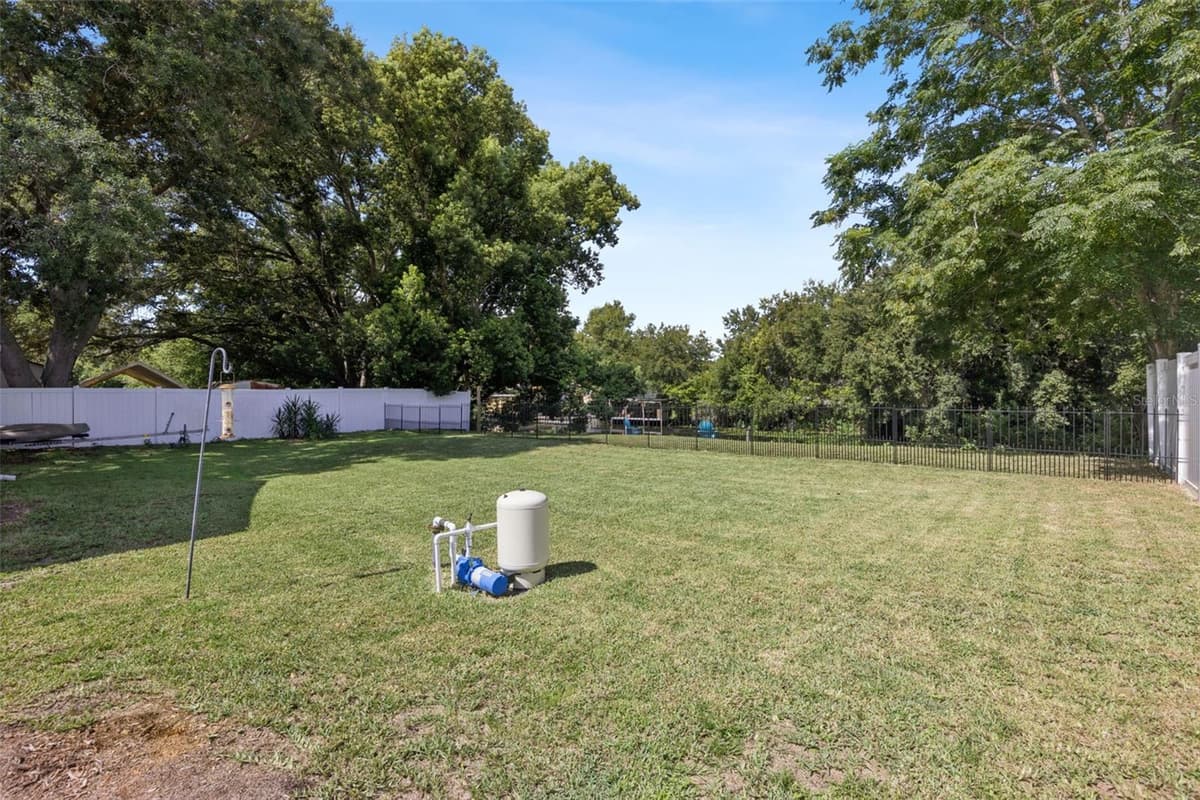 27821 LOIS DRIVE — photo 30 of 50