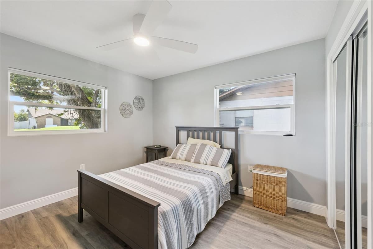 27821 LOIS DRIVE — photo 17 of 50