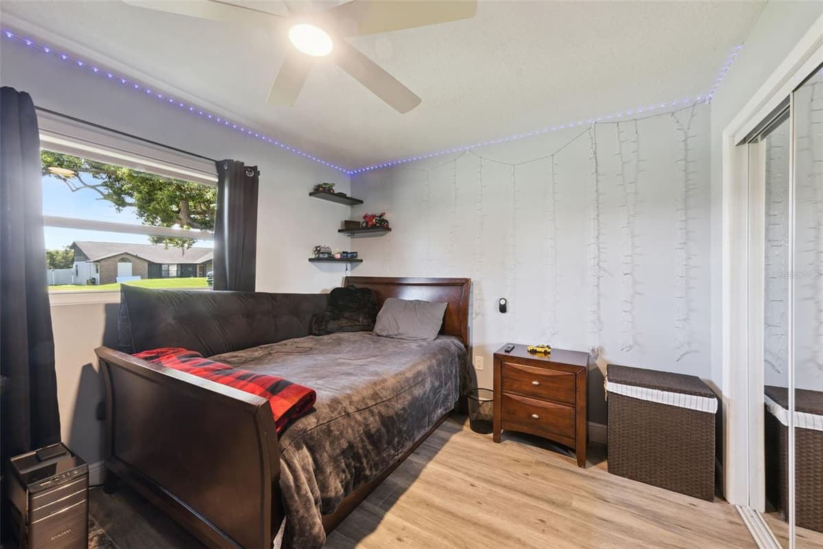 27821 LOIS DRIVE — photo 14 of 50