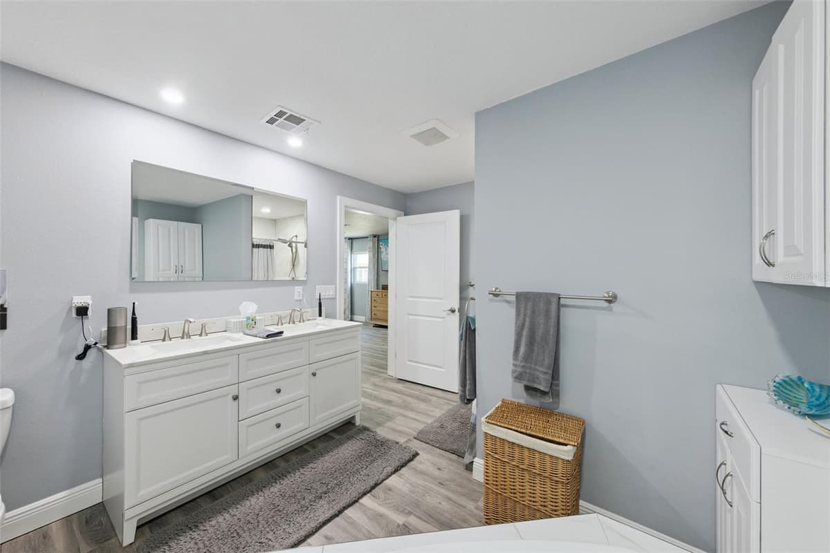 27821 LOIS DRIVE — photo 18 of 50