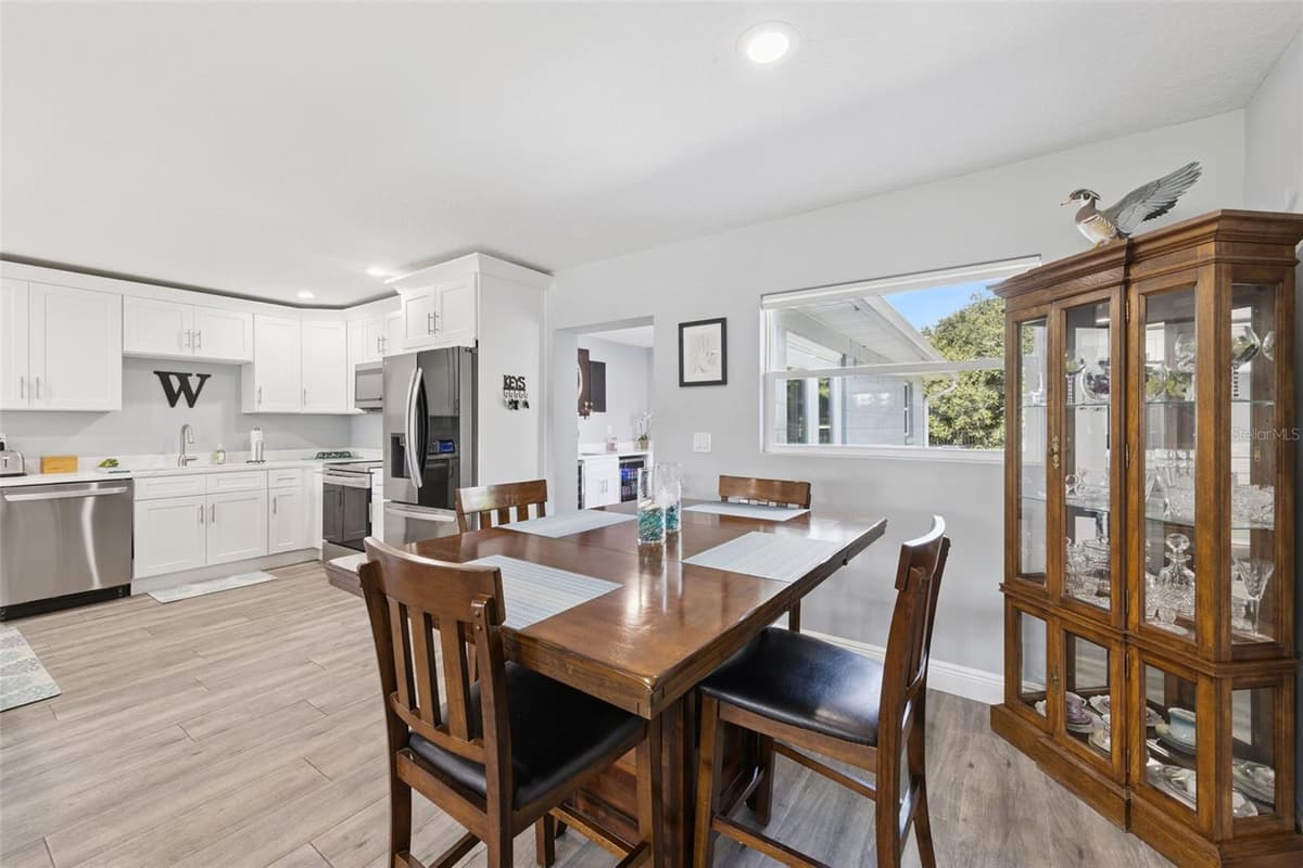 27821 LOIS DRIVE — photo 7 of 50