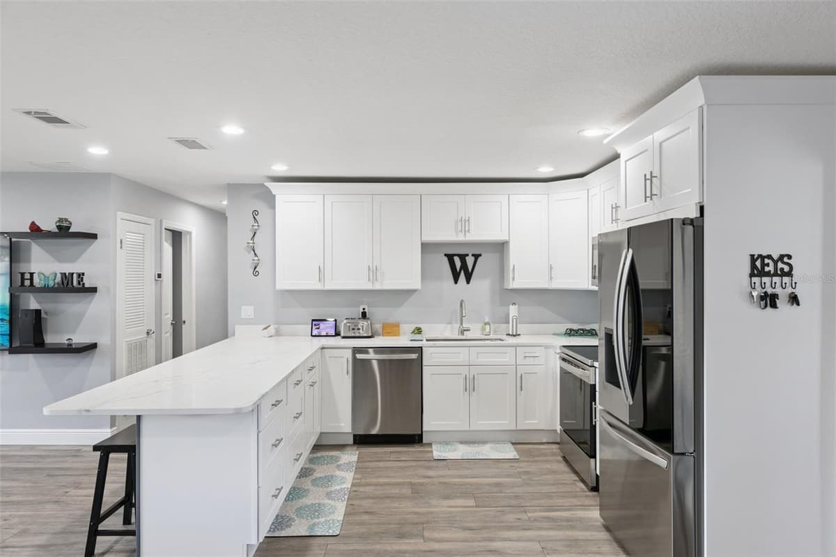27821 LOIS DRIVE — photo 8 of 50