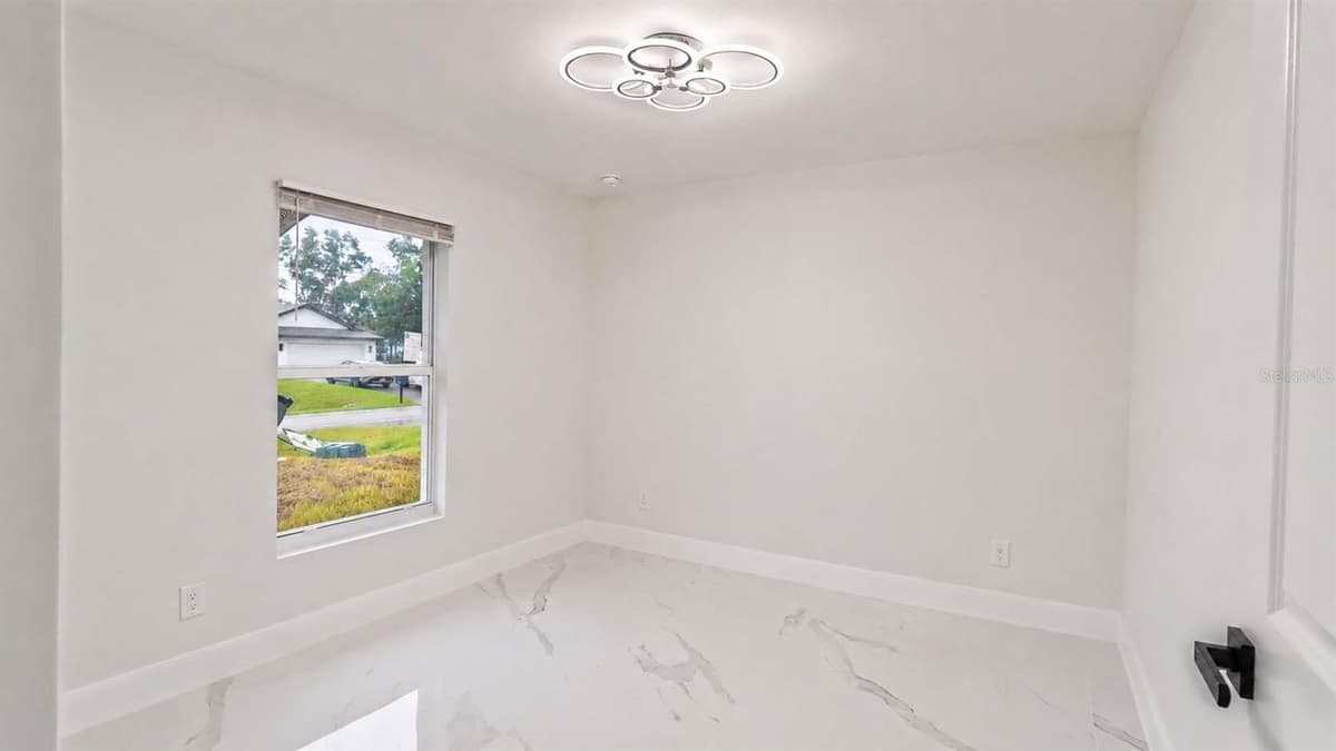 729 ANACONDA AVENUE — photo 20 of 33