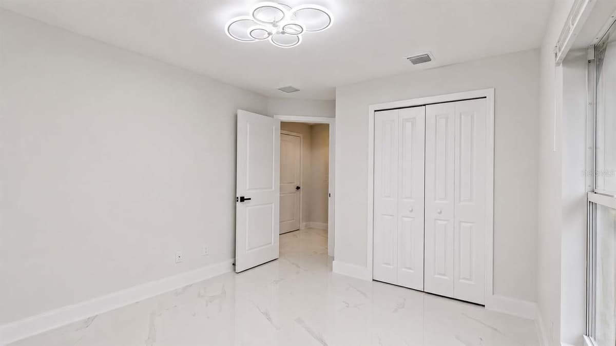 729 ANACONDA AVENUE — photo 21 of 33