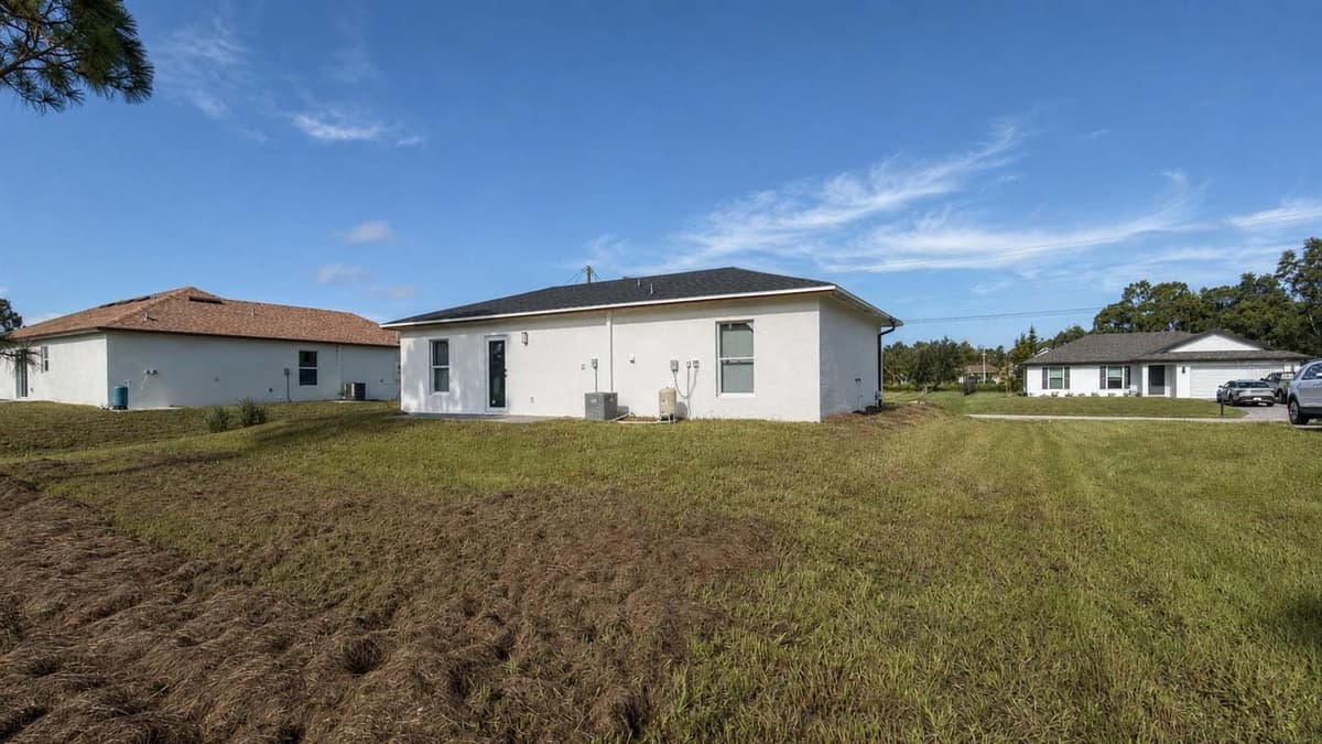 729 ANACONDA AVENUE — photo 25 of 33