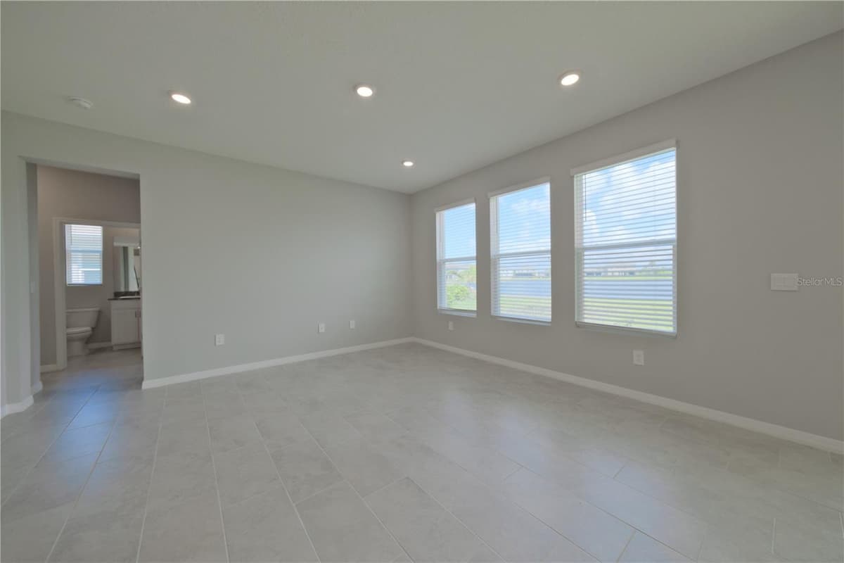 5748 WOODLAND SAGE DRIVE — photo 17 of 55