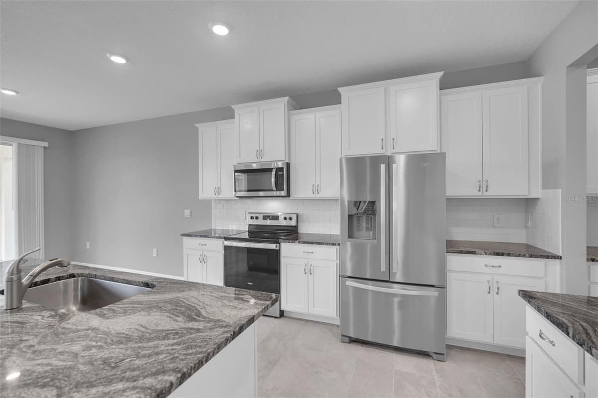 5748 WOODLAND SAGE DRIVE — photo 13 of 76