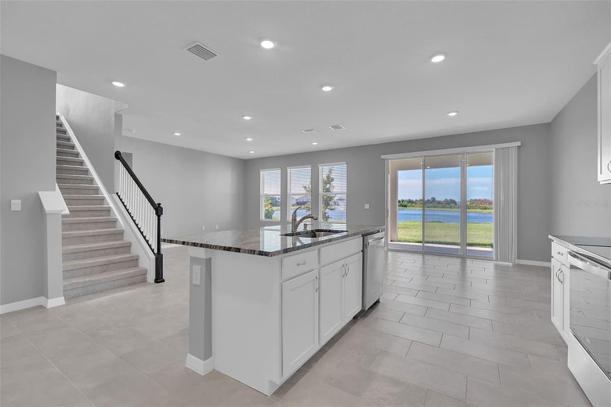 5748 WOODLAND SAGE DRIVE — photo 9 of 76