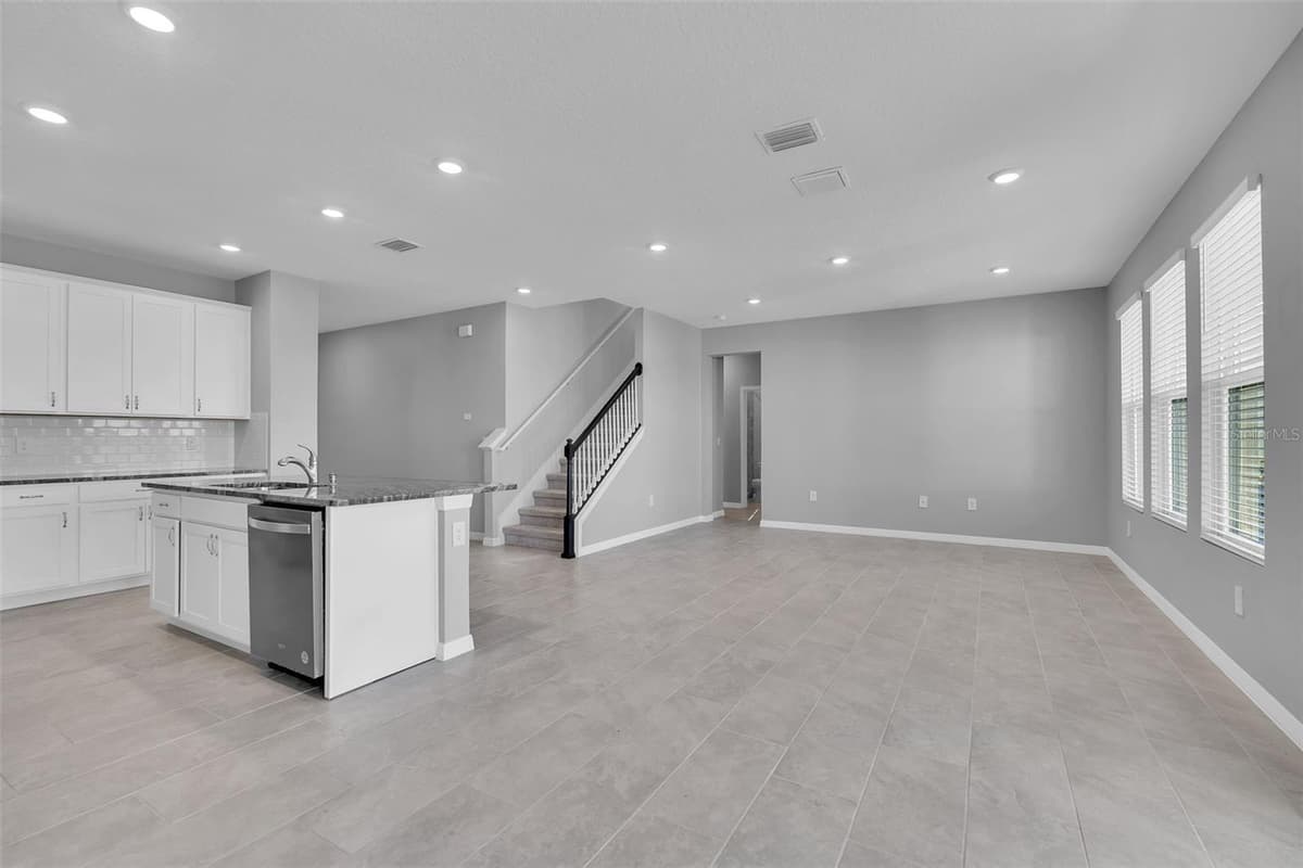 5748 WOODLAND SAGE DRIVE — photo 17 of 76