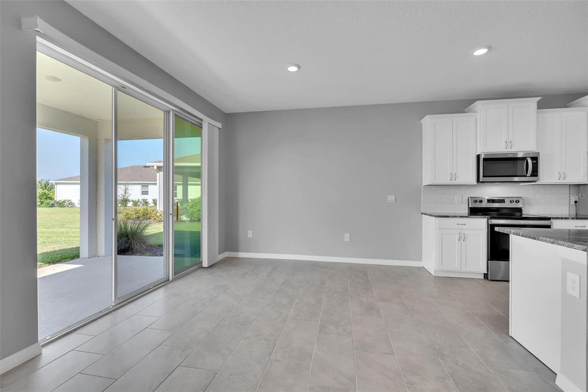 5748 WOODLAND SAGE DRIVE — photo 22 of 76