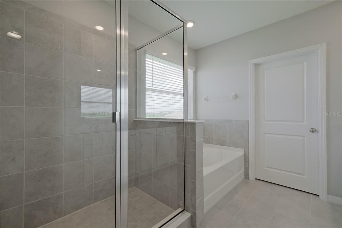 5748 WOODLAND SAGE DRIVE — photo 25 of 55