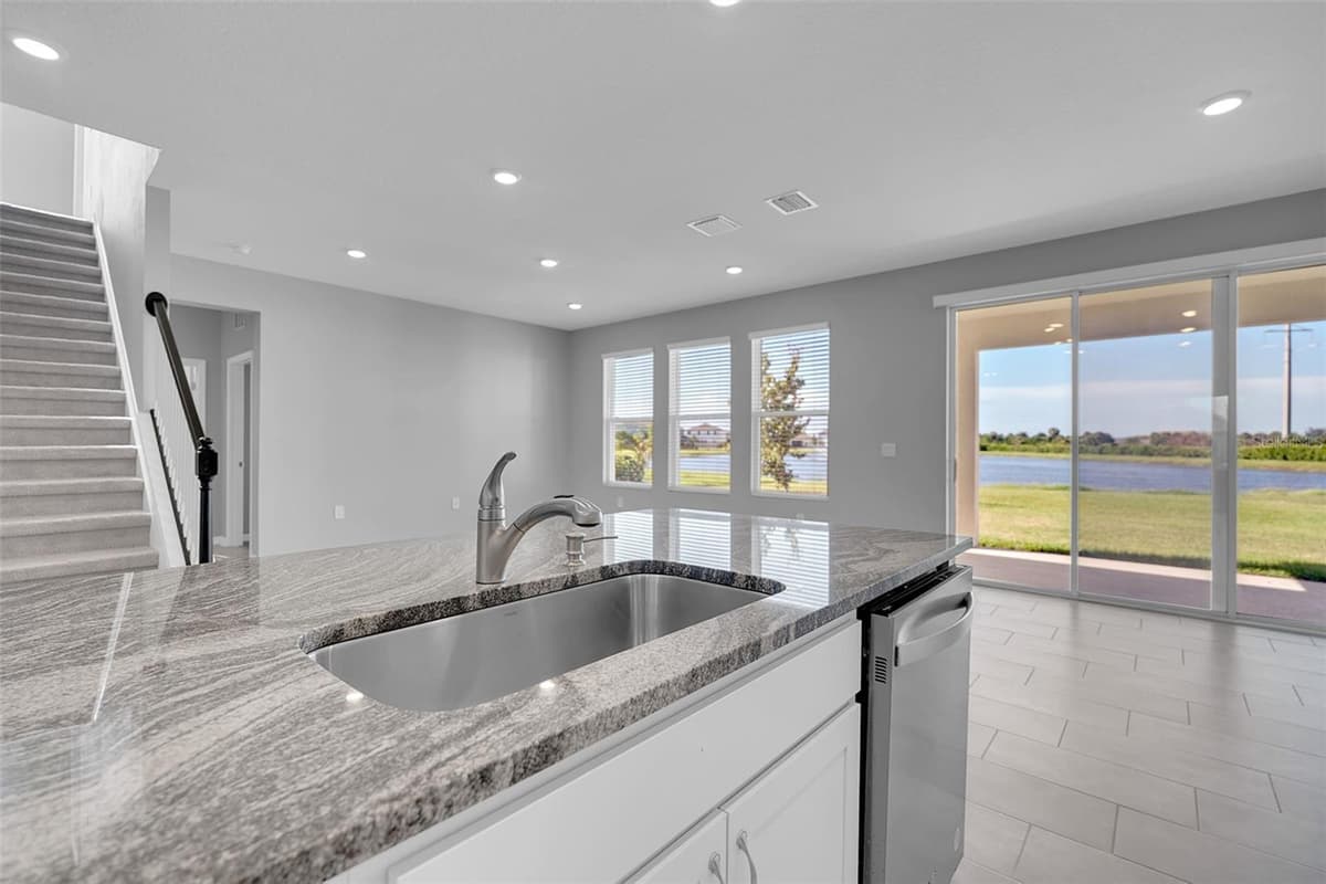 5748 WOODLAND SAGE DRIVE — photo 8 of 76