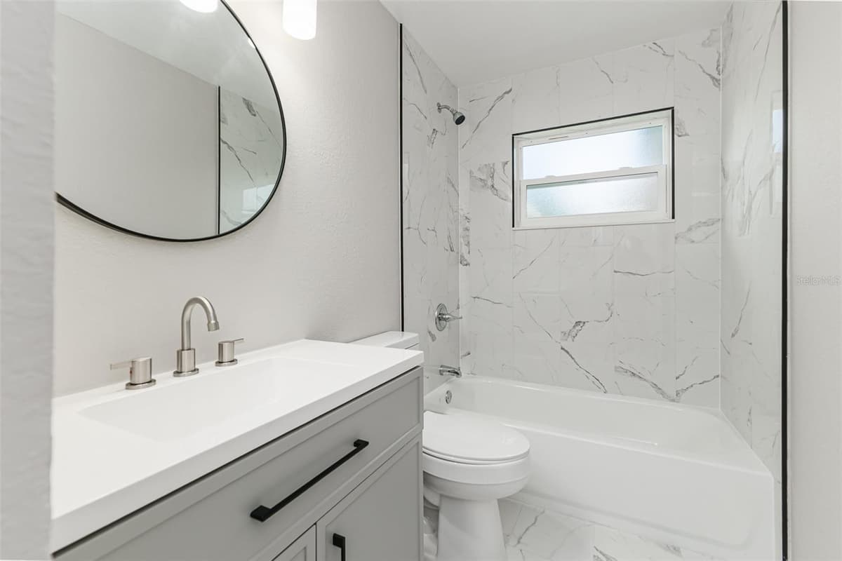 4994 HINSON AVENUE — photo 12 of 29
