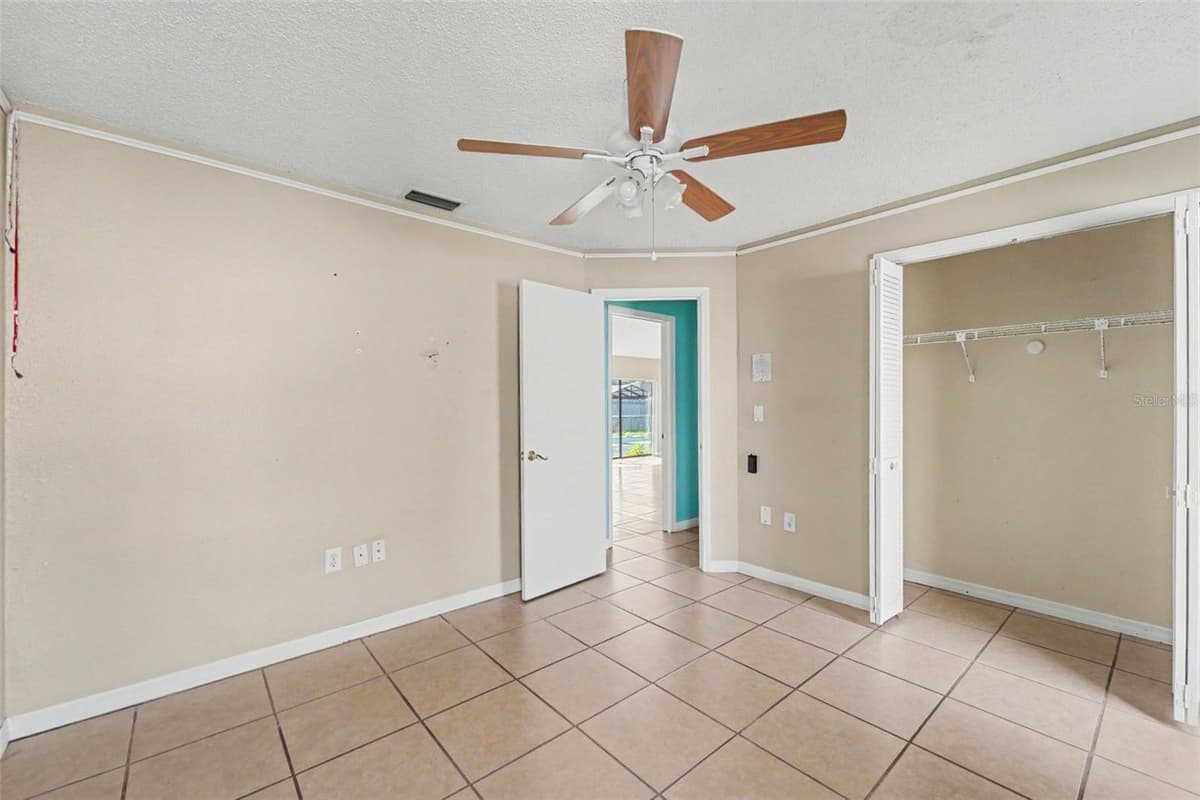 8422 SPRING HILL DRIVE — photo 14 of 26