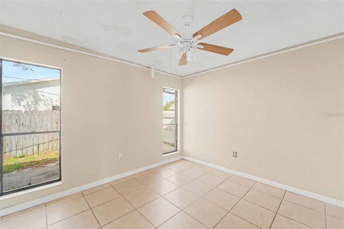 8422 SPRING HILL DRIVE — photo 15 of 26